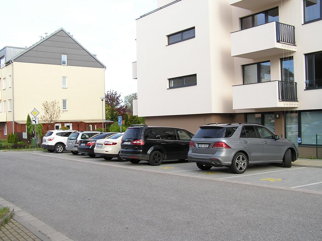 Gonda Apartments Hradec Králové Exterior foto