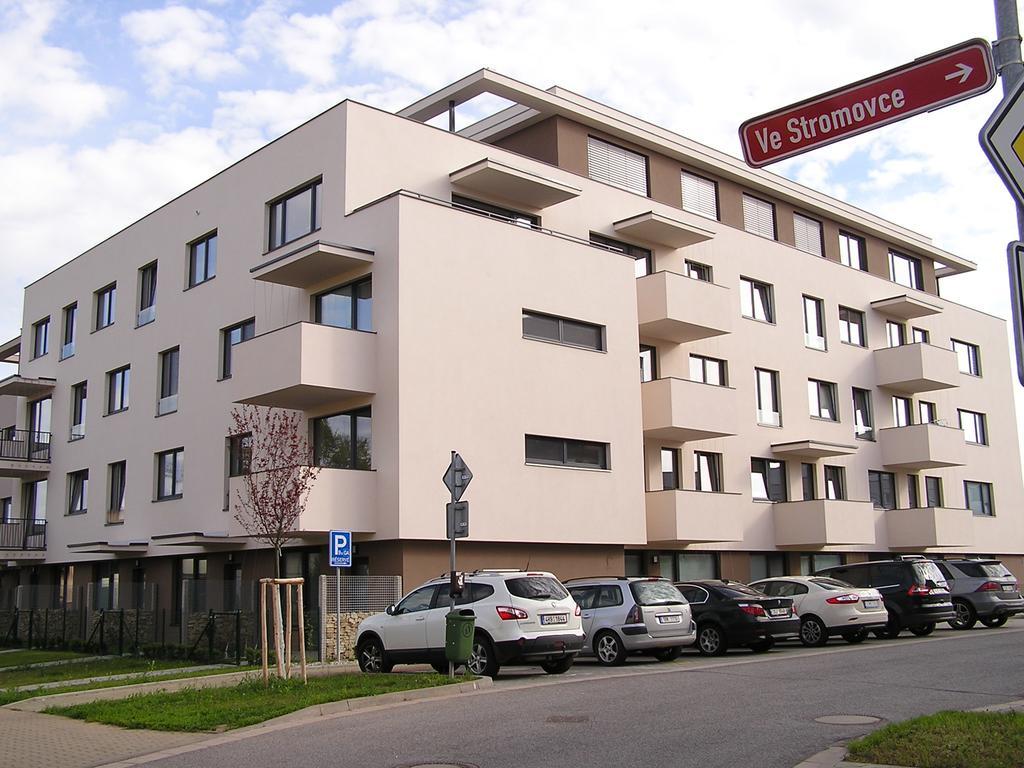 Gonda Apartments Hradec Králové Exterior foto